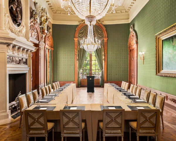 Shangri-La%20Paris%20-%20Salle%20%C3%A0%20manger%20%C2%A9Shangri-La%20Paris